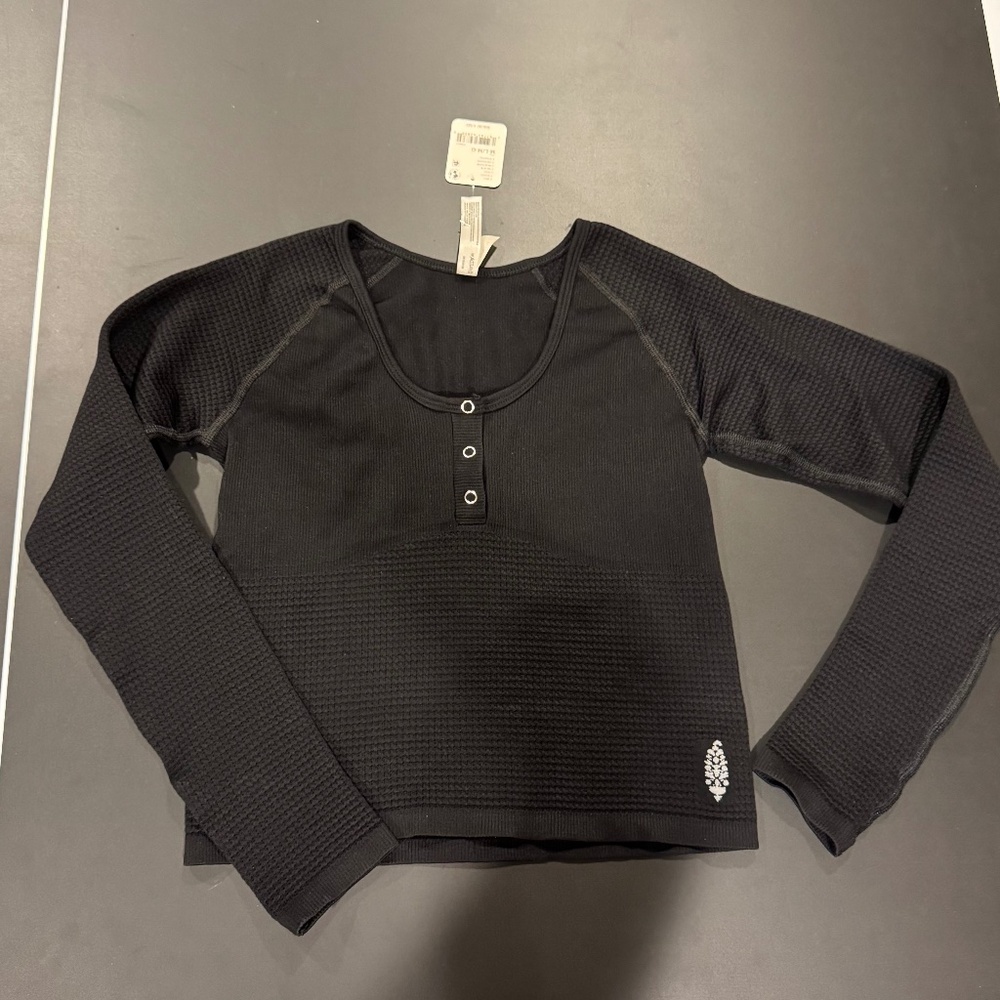 FP Movement by Free People Black Fitted Raglan Blouse